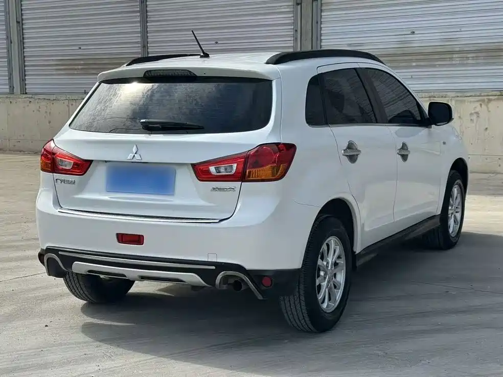 Mitsubishi ASX 2014 — фото 11