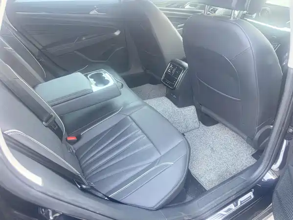 Volkswagen Passat 2024