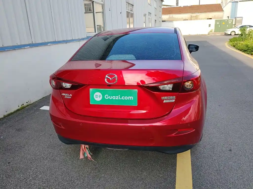 Mazda 3 Axela 2016