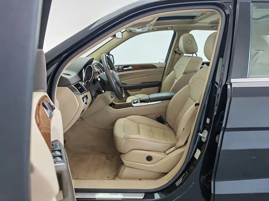 Mercedes-Benz M-Class 2015 — фото 10