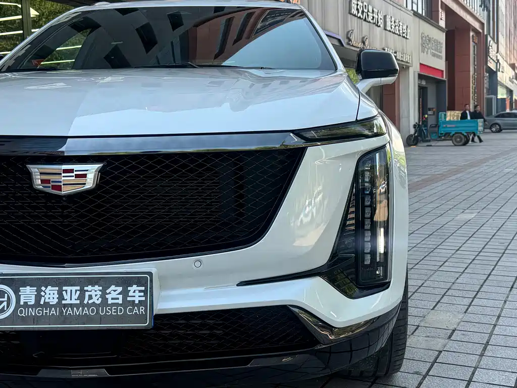 Cadillac XT5 2024 — фото 4