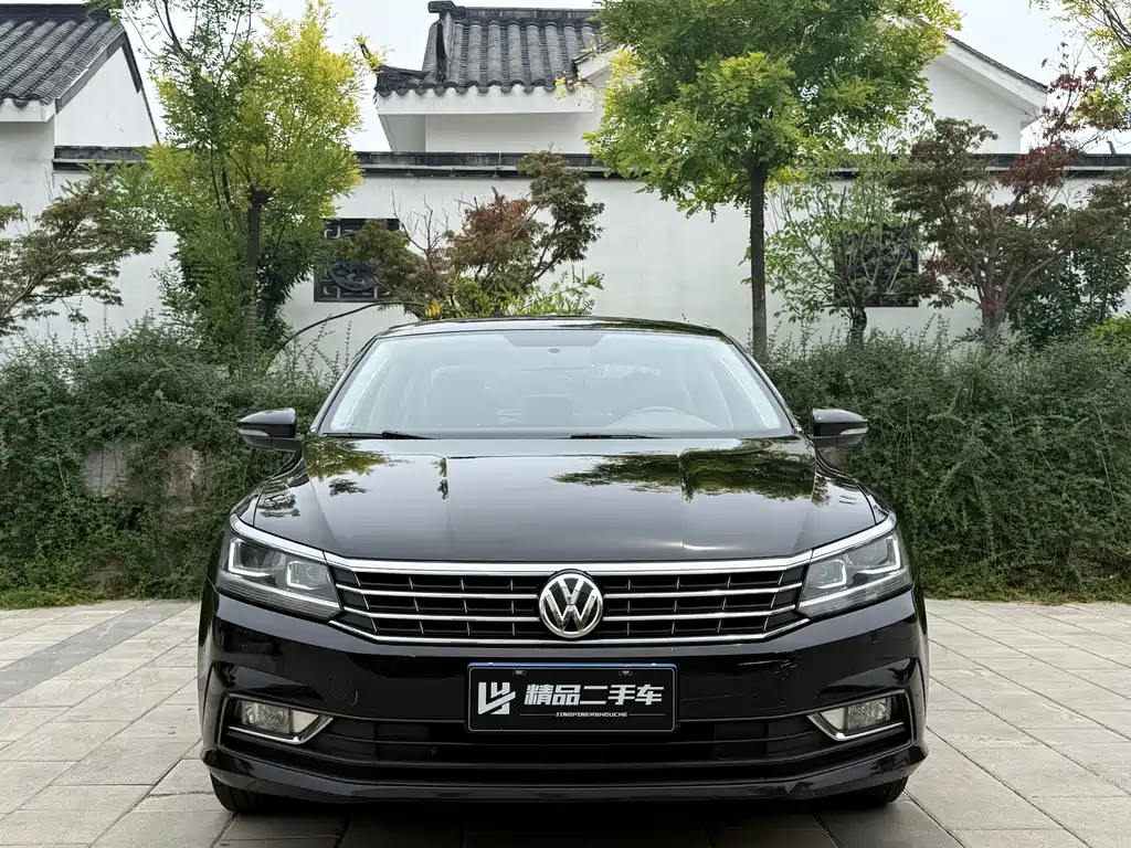 Volkswagen Passat 2017 — фото 2