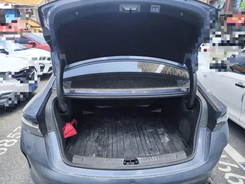 BYD Seal 2025 — фото 10