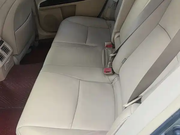 Toyota Reiz 2012