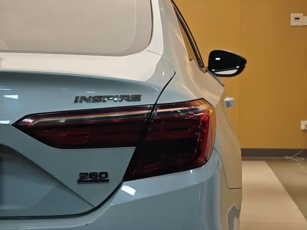 Honda Inspire 2023 — фото 25