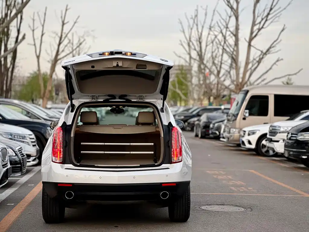 Cadillac SRX 2013 — фото 6