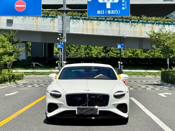 Bentley Continental Plug-In Hybrid 2026