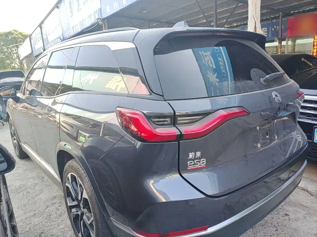 NIO ES8 2020