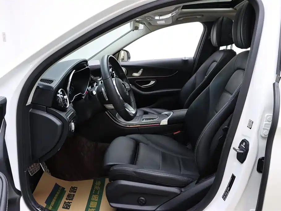 Mercedes-Benz C-Class 2020 — фото 17