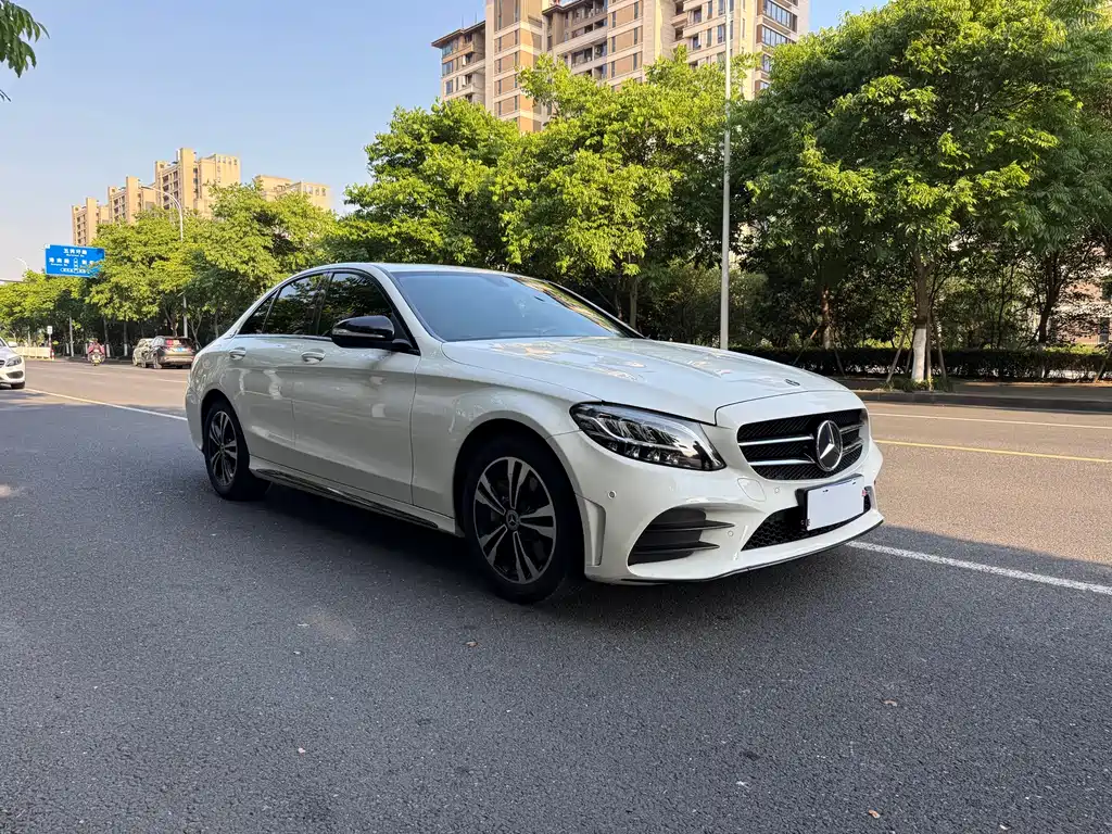 Mercedes-Benz C-Class 2019 — фото 1