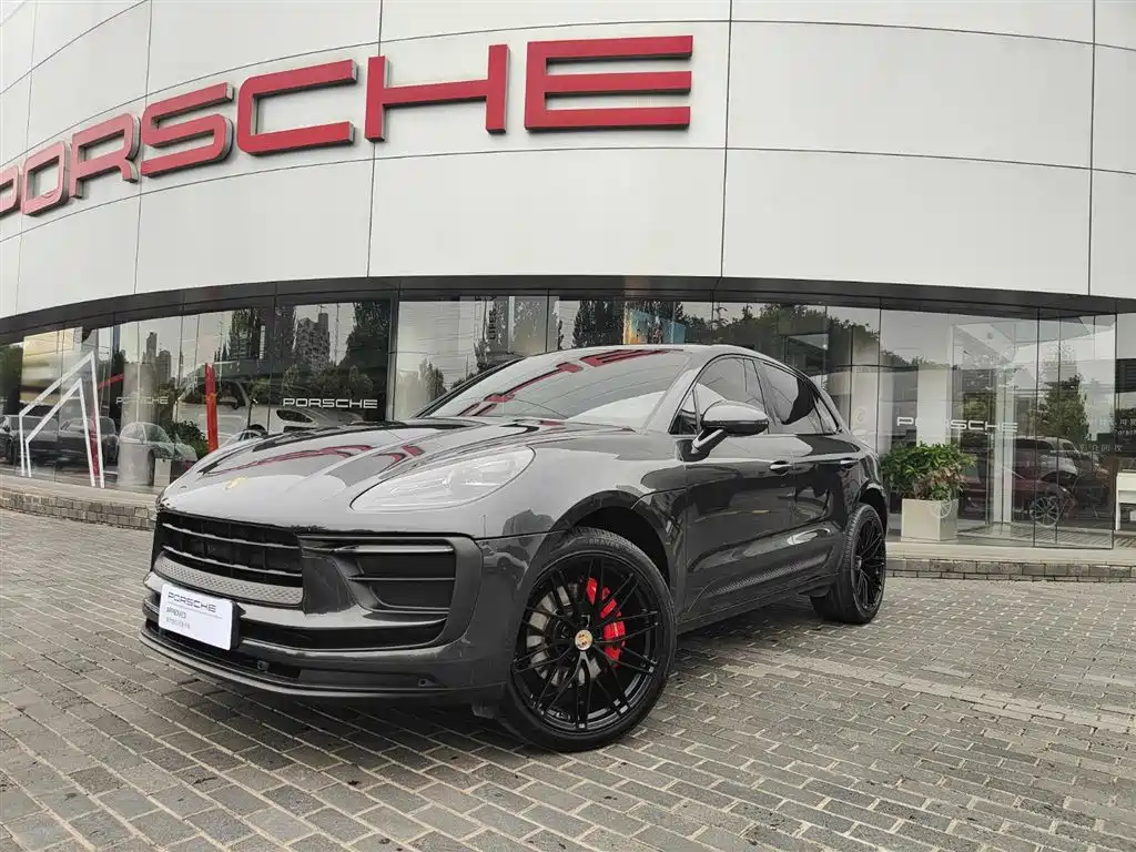 Porsche Macan 2024 — фото 1