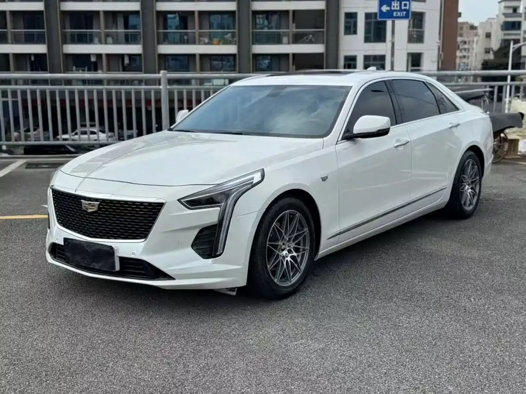 Cadillac CT6 2019 — фото 1