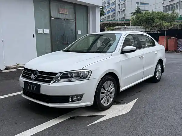 Volkswagen Lavida 2013