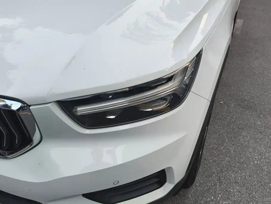 Volvo XC40 2021
