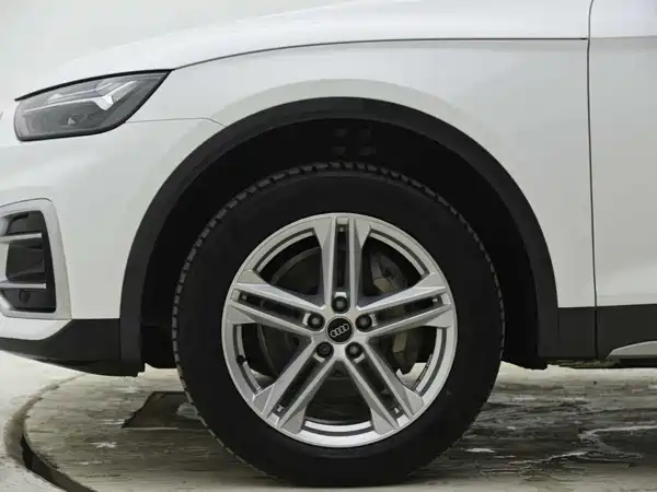 Audi Q5L 2023