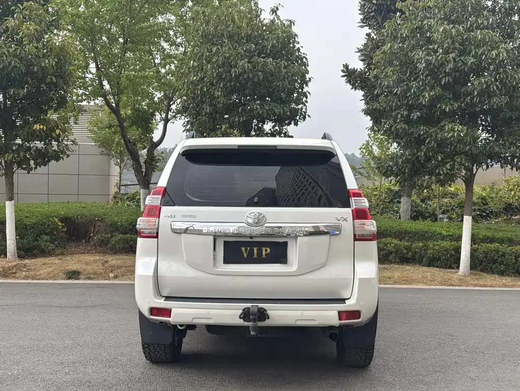 Toyota Prado 2017 — фото 5