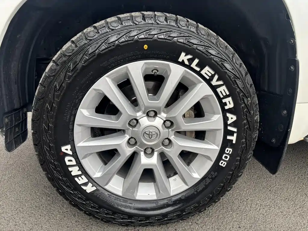 Toyota Prado 2017 — фото 23