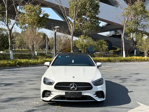 Mercedes-Benz E-Class 2021