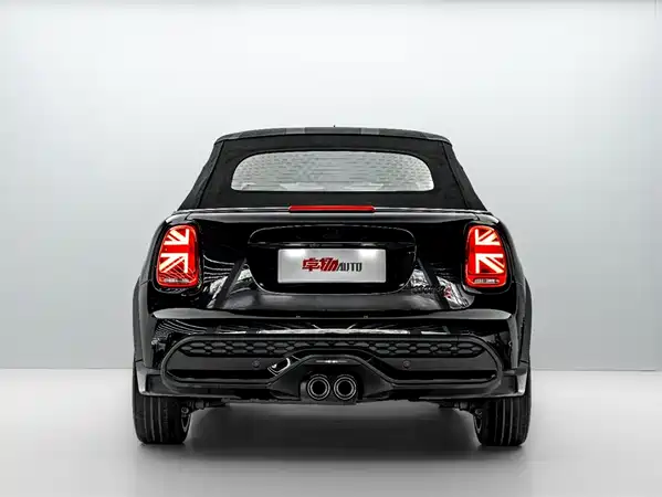 MINI MINI 2023