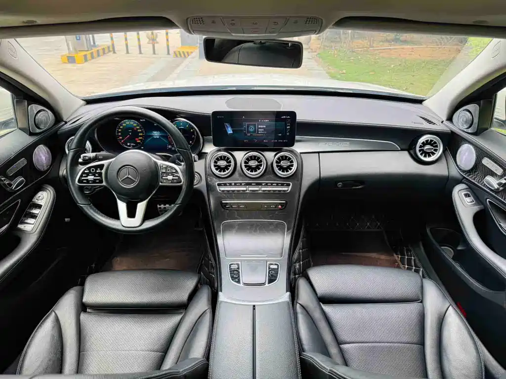 Mercedes-Benz C-Class 2019 — фото 11
