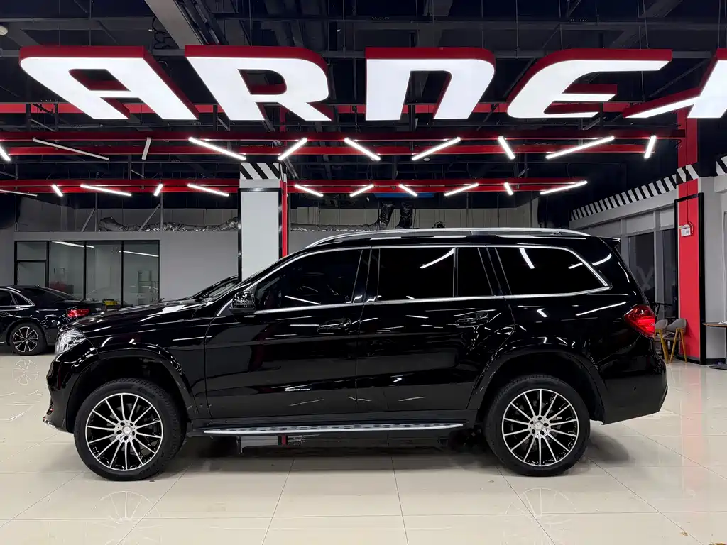 Mercedes-Benz GLS 2017 — фото 7