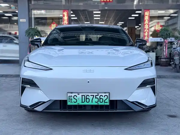 Geely Galaxy E8 2024