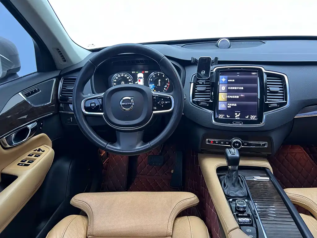 Volvo XC90 2016 — фото 10