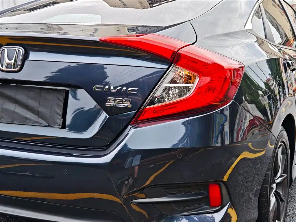 Honda Civic 2021 — фото 10