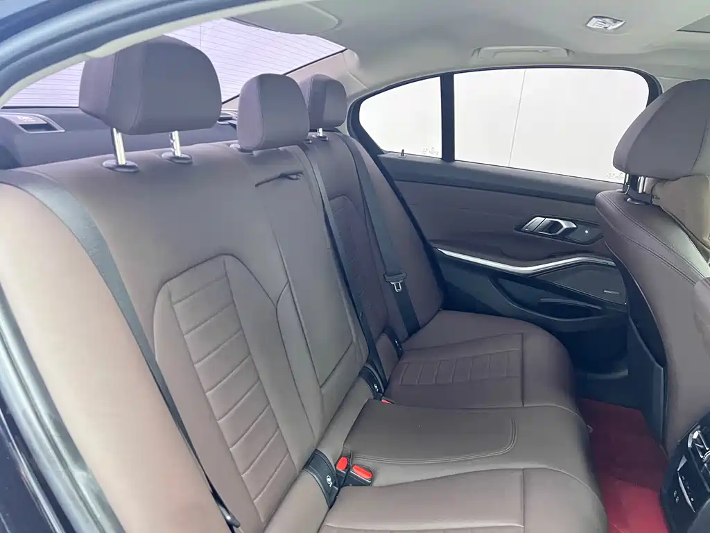 BMW 3 Series 2020 — фото 14