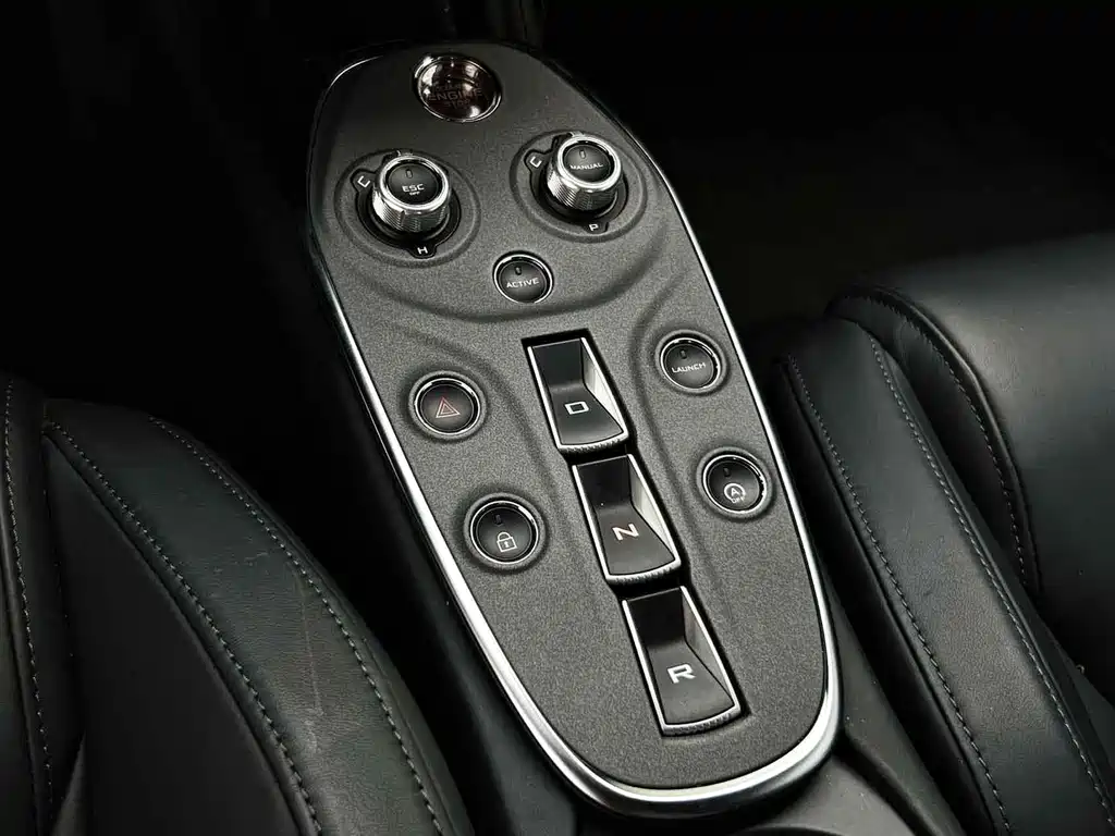 McLaren GT 2020 — фото 9