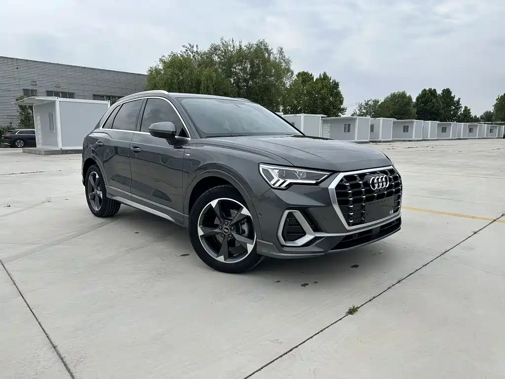 Audi Q3 2023 — фото 3