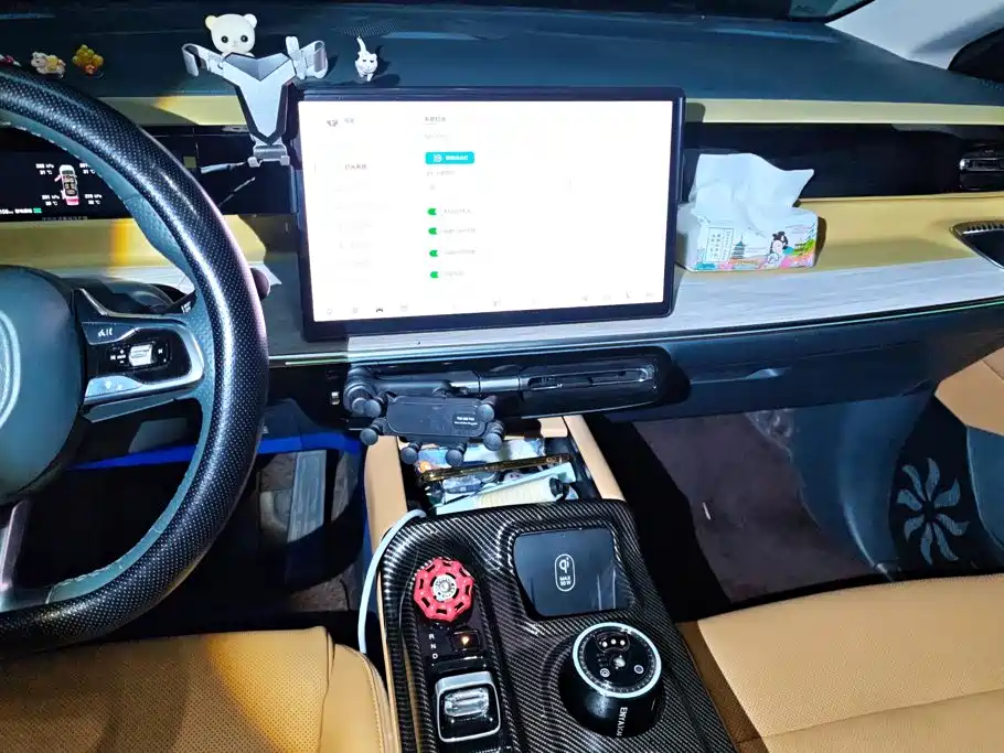 GAC Trumpchi E8 PHEV 2023 — фото 13
