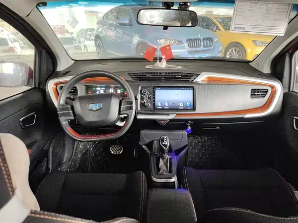 Geely Vision X1 2017