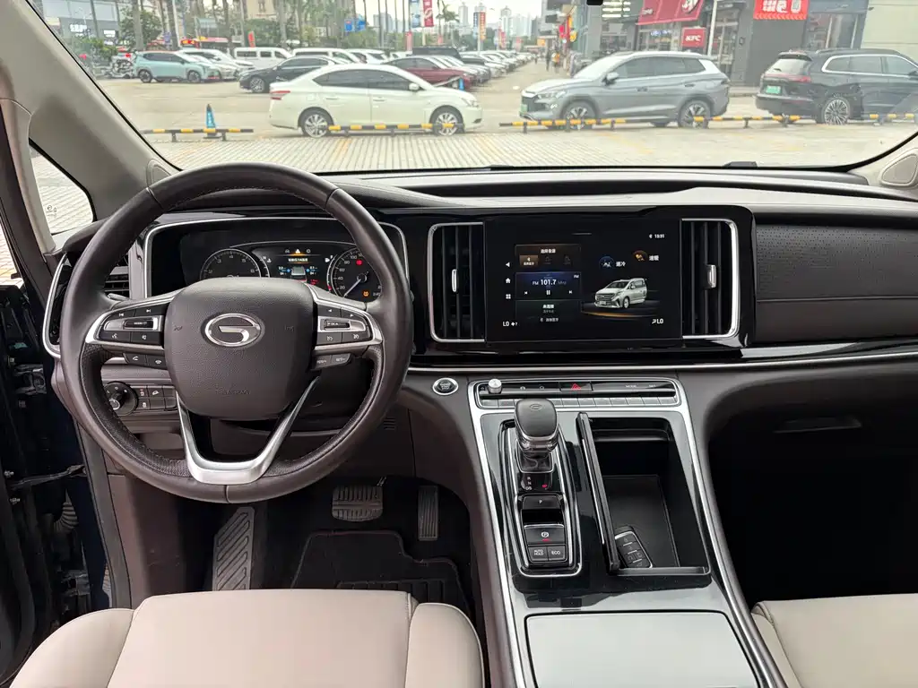 GAC Motor Trumpchi M8 2021 — фото 17