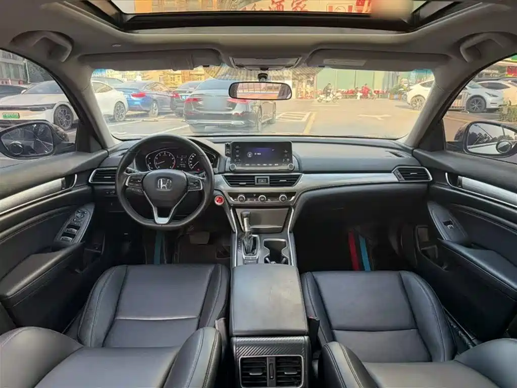 Honda Accord 2021 — фото 16