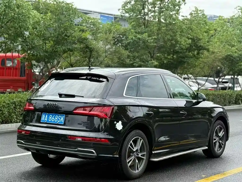 Audi Q5L 2021 — фото 4