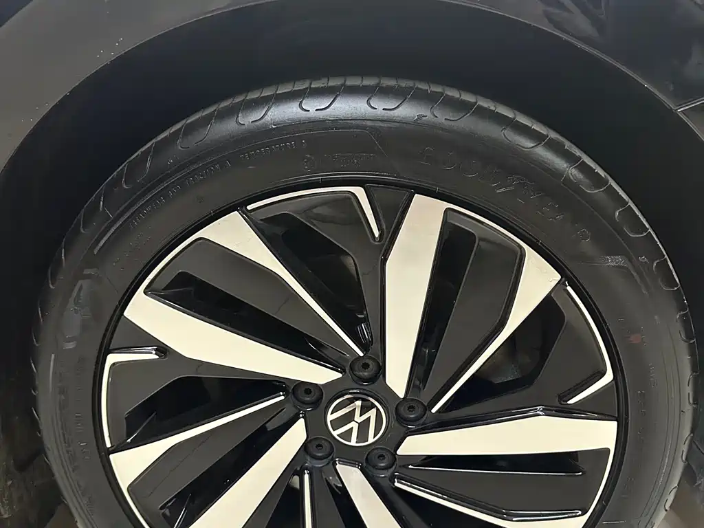Volkswagen Passat 2024 — фото 10