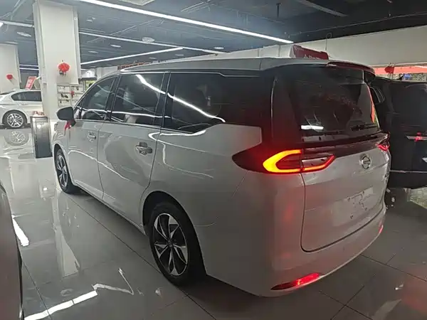 GAC Trumpchi M6 2023