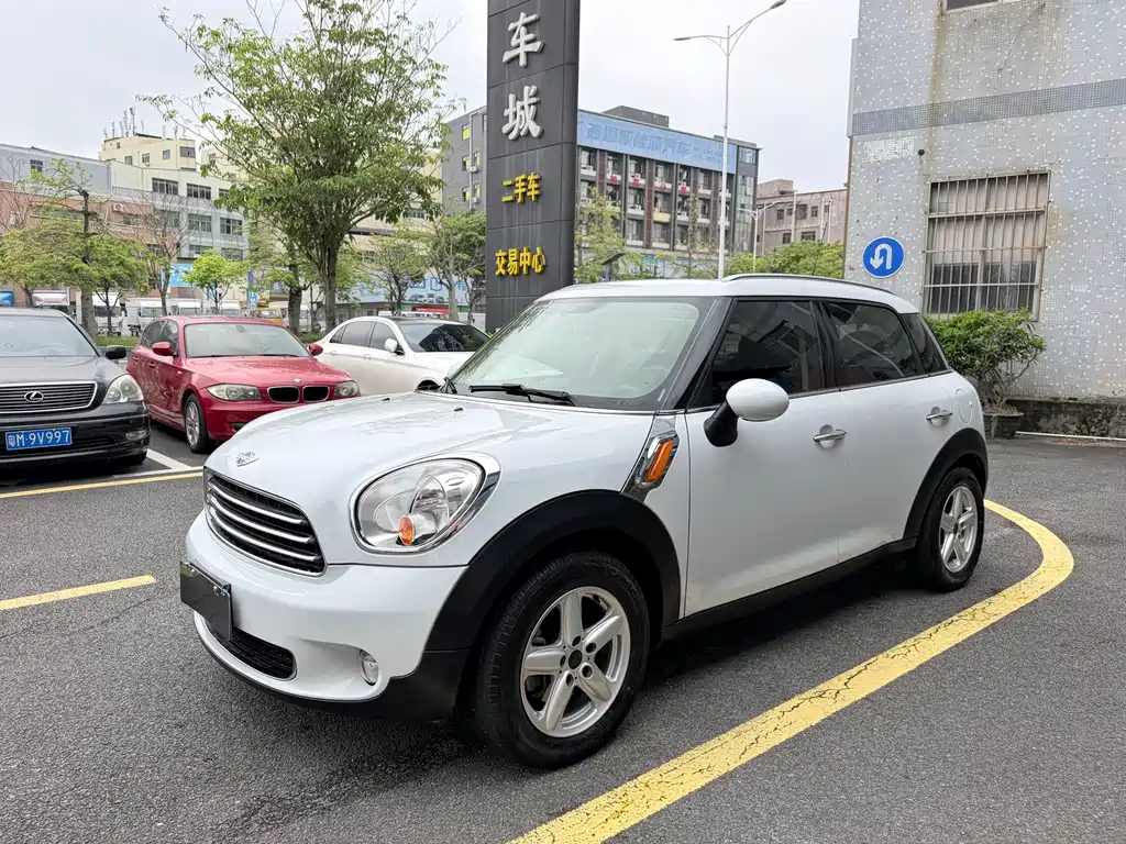 MINI Countryman 2015