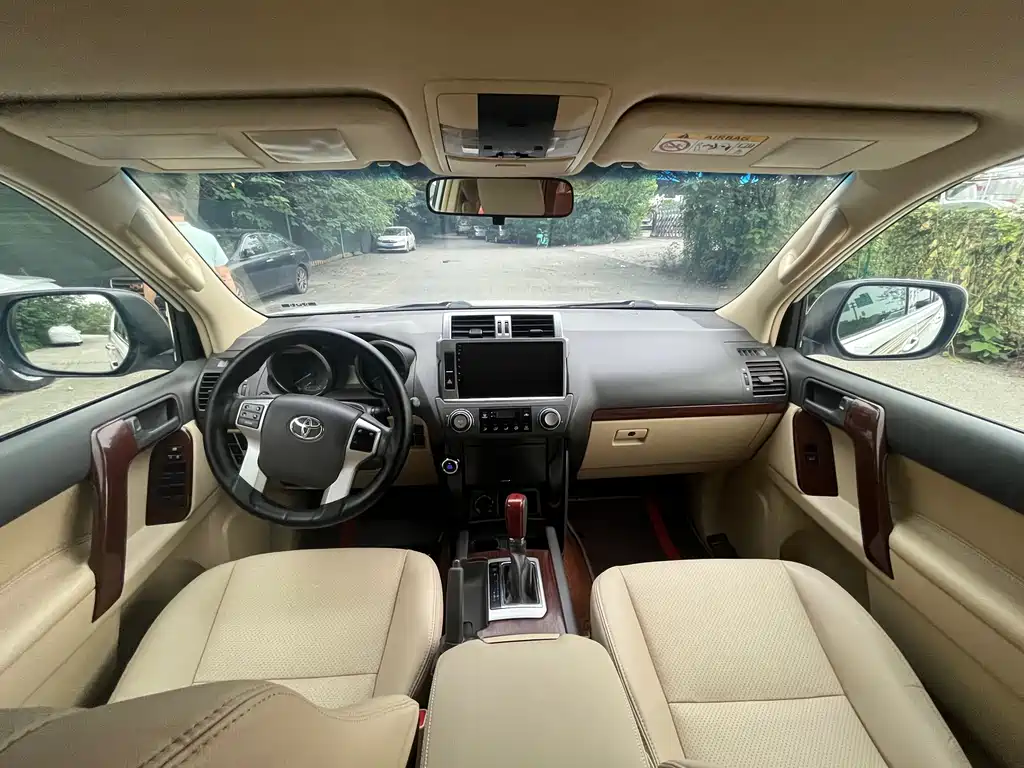 Toyota Prado 2017 — фото 12
