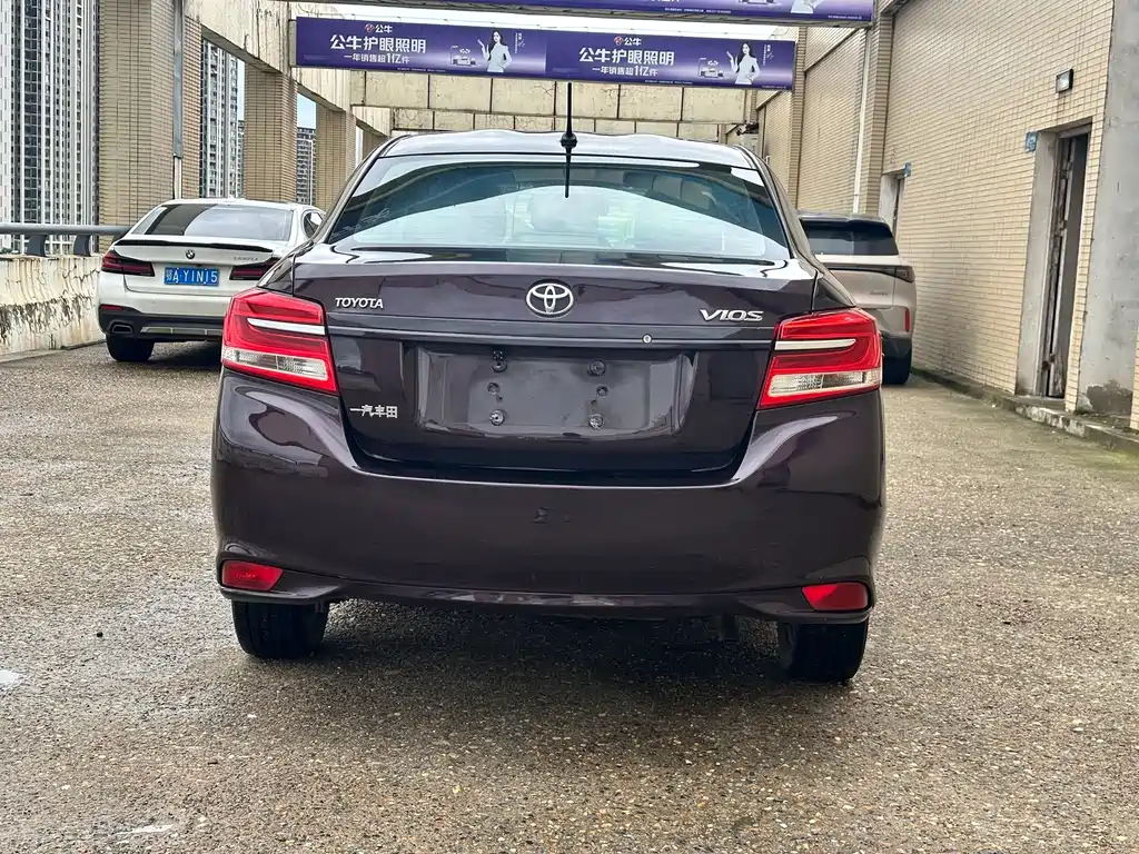 Toyota Vios 2017 — фото 6