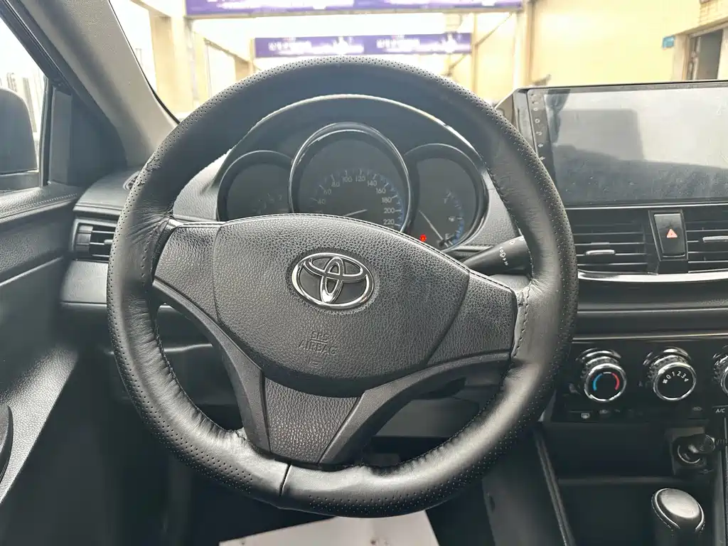 Toyota Vios 2017 — фото 11