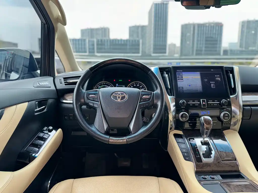 Toyota Vellfire 2022 — фото 15