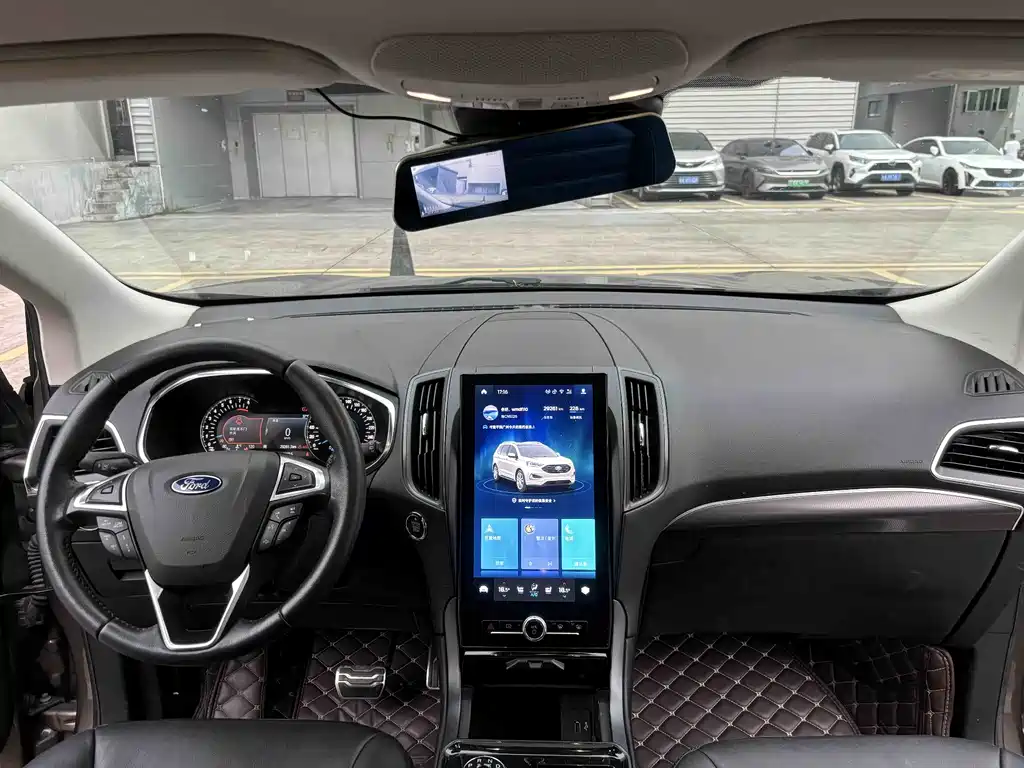 Ford Edge 2020 — фото 11