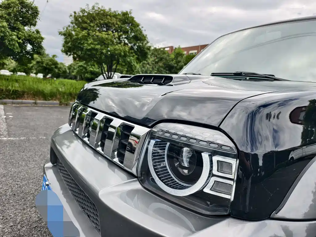 Suzuki Jimny 2018 — фото 9