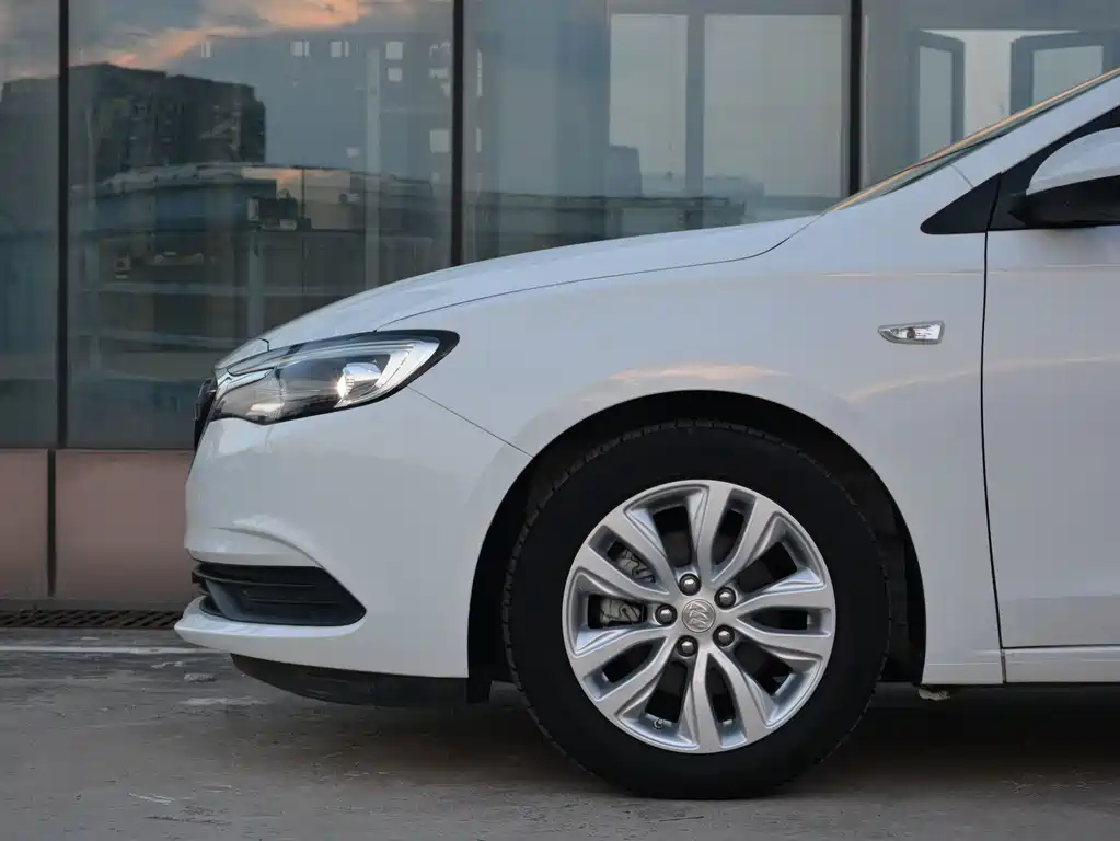 Buick Excelle GT 2022 — фото 11