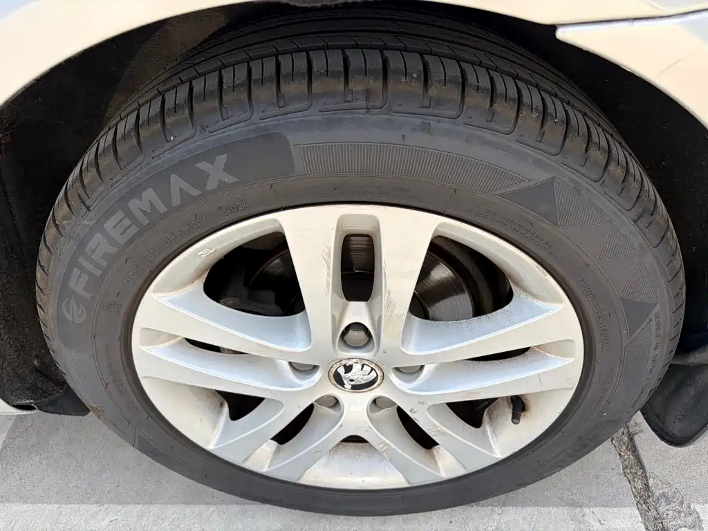 Skoda Octavia 2014 — фото 20
