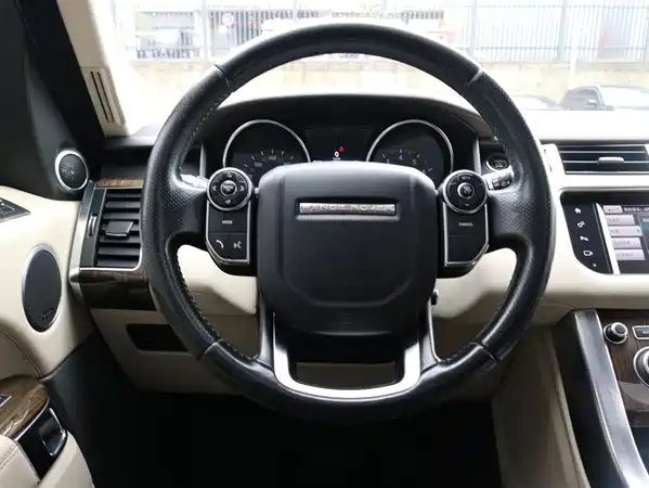 Land Rover Range Rover Sport 2015