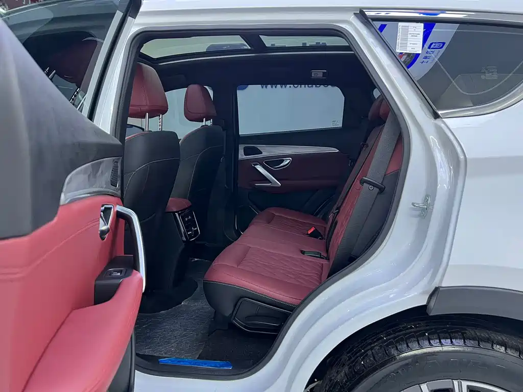 Jetour X70 PLUS 2022 — фото 13