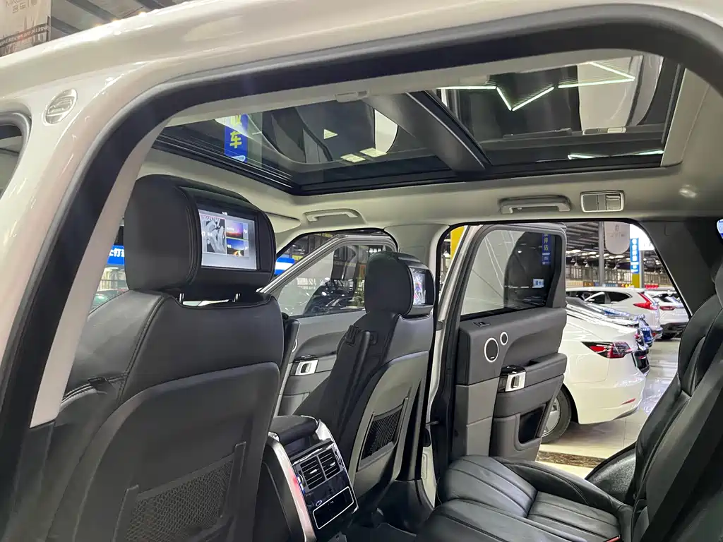 Land Rover Sport 2017 — фото 14